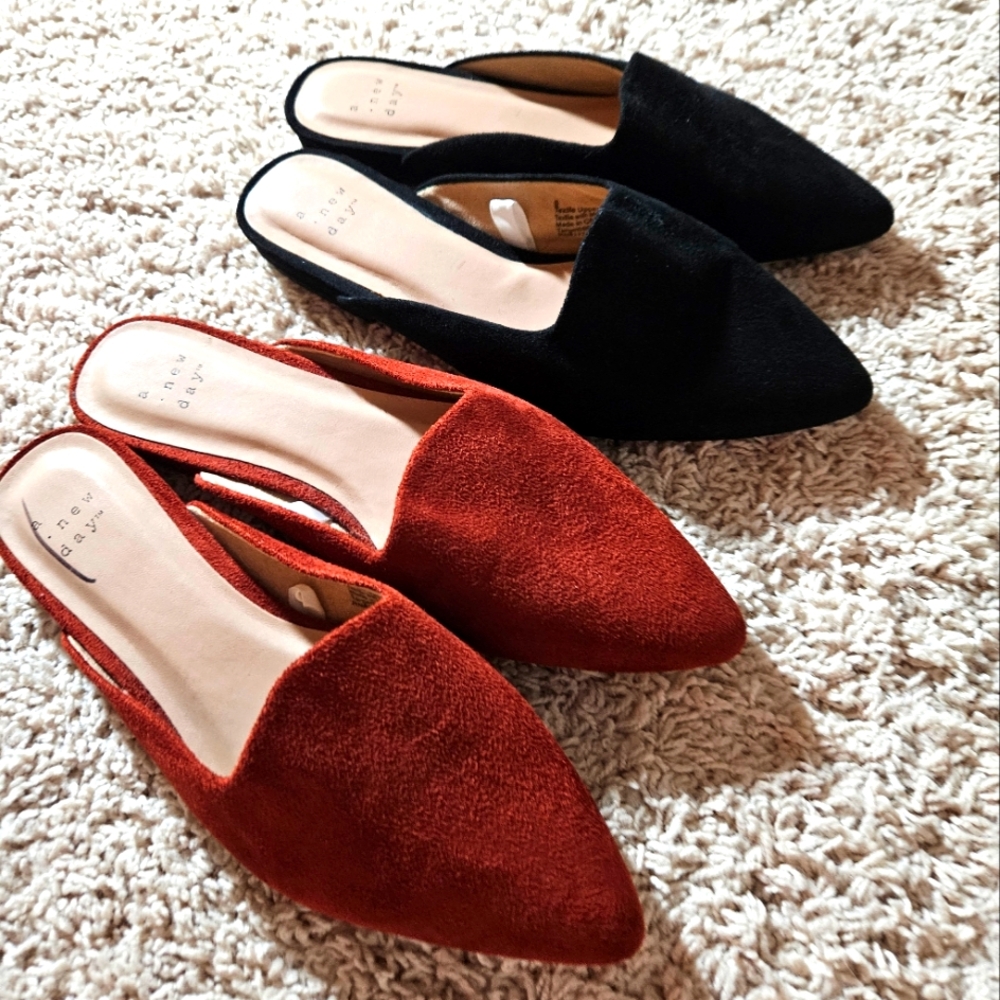 2 pairs of ladies size 6 slip ons - brand is A new day from target